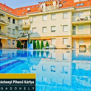 Oazis Wellness Apartman2 Hotel apartamentowy